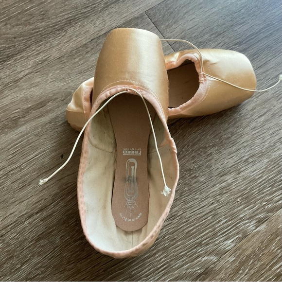 Freed of London Pointe Shoes 6.5 xxx - Picture 5 of 5